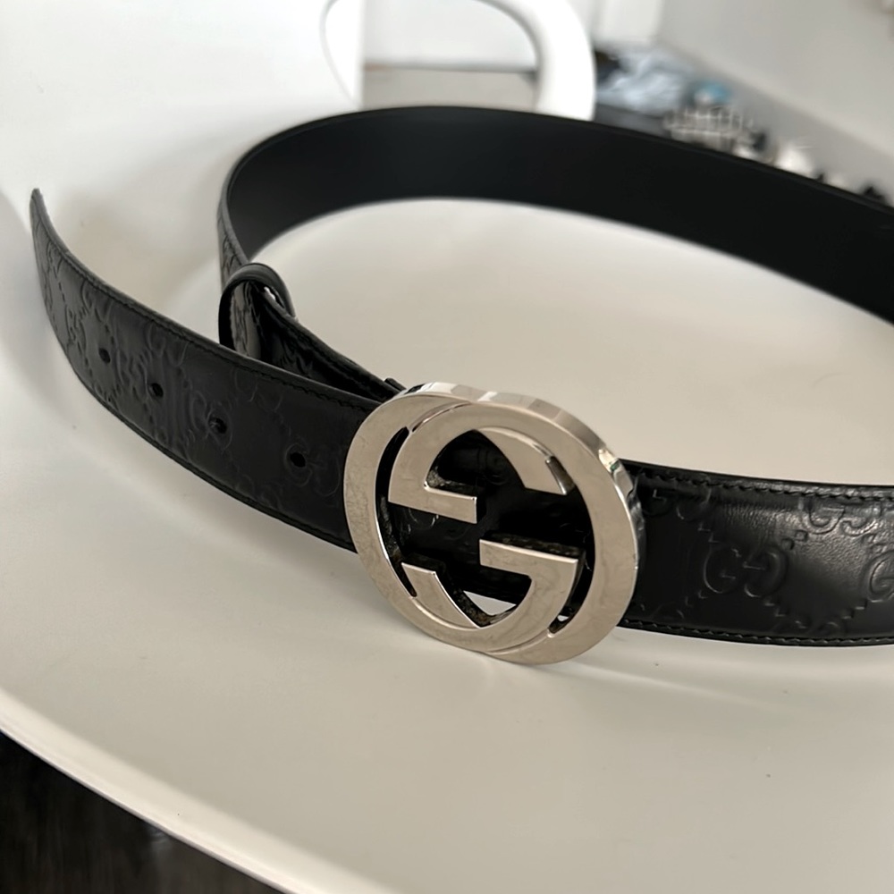 Gucci black belt